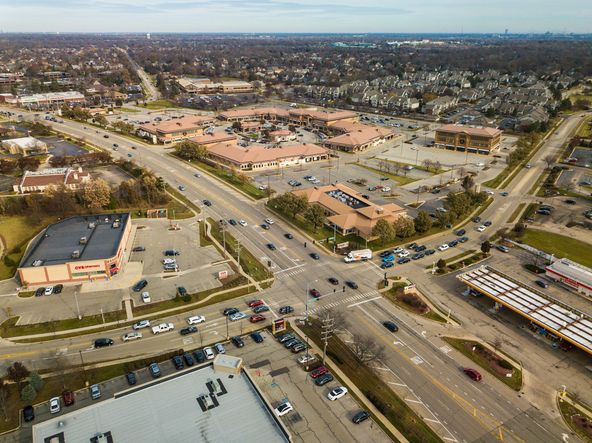Town Square Wheaton: 55 E Loop Rd, Wheaton, IL 60189